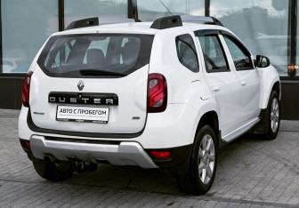 Подержанный автомобиль Renault Duster 2018 года (5 фото)