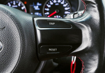 Подержанный автомобиль Kia Rio Sedan 2019 года (14 фото)