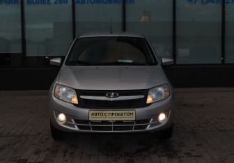 Подержанный автомобиль LADA (ВАЗ) Granta Liftback 2016 года (8 фото)