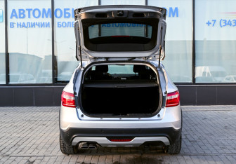 Подержанный автомобиль LADA (ВАЗ) Vesta Wagon 2021 года (21 фото)