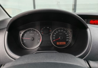 Подержанный автомобиль Hyundai i20 2009 года (18 фото)