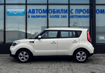 Подержанный автомобиль Kia Soul 2017 года (2 фото)