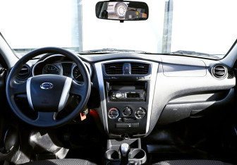 Подержанный автомобиль Datsun on-DO 2017 года (15 фото)