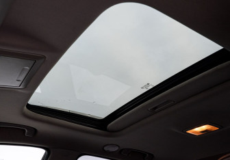 Подержанный автомобиль Opel Antara 2014 года (17 фото)