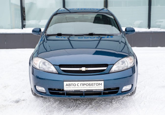 Подержанный автомобиль Chevrolet Lacetti Hatchback 2009 года (8 фото)