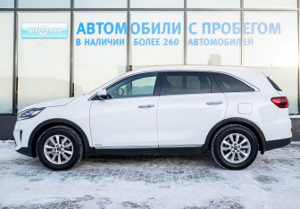 Подержанный автомобиль Kia Sorento 2019 года (2 фото)