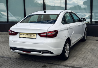 Подержанный автомобиль LADA (ВАЗ) Vesta Sedan 2023 года (5 фото)