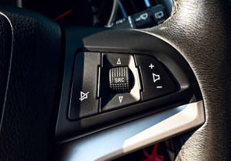 Подержанный автомобиль Chevrolet Cruze Hatchback 2013 года (12 фото)