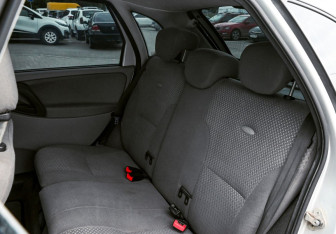 Подержанный автомобиль LADA (ВАЗ) Kalina Hatchback 2013 года (14 фото)