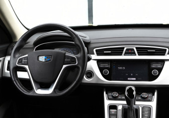 Подержанный автомобиль Geely Atlas 2021 года (16 фото)