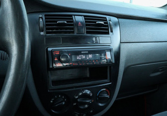 Подержанный автомобиль Chevrolet Lacetti Sedan 2006 года (12 фото)