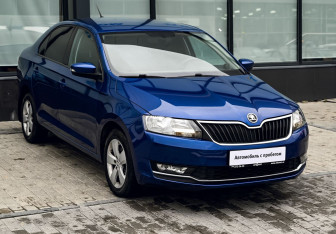 Подержанный автомобиль Skoda Rapid Liftback 2017 года (7 фото)
