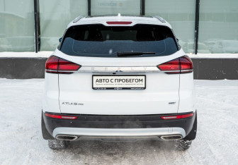 Подержанный автомобиль Geely Atlas Pro 2023 года (4 фото)
