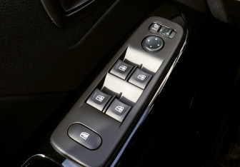 Подержанный автомобиль Renault Kaptur 2020 года (17 фото)