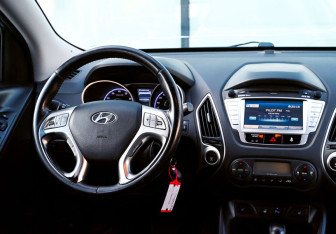 Подержанный автомобиль Hyundai ix35 2012 года (20 фото)