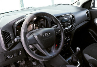 Подержанный автомобиль LADA (ВАЗ) XRAY 2018 года (10 фото)