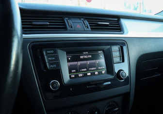 Подержанный автомобиль Skoda Rapid Liftback 2016 года (12 фото)