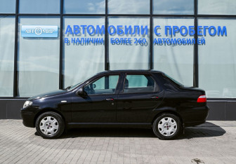 Подержанный автомобиль Fiat Albea 2011 года (2 фото)