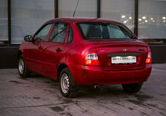 Подержанный автомобиль LADA (ВАЗ) Kalina Sedan 2007 года (3 фото)