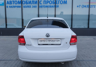 Подержанный автомобиль Volkswagen Polo Sedan 2013 года (4 фото)