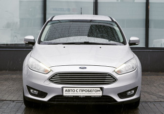 Подержанный автомобиль Ford Focus Sedan 2018 года (8 фото)