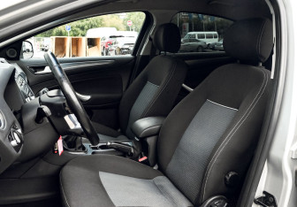 Подержанный автомобиль Ford Mondeo Sedan 2012 года (17 фото)