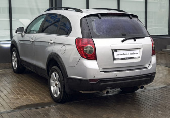 Подержанный автомобиль Chevrolet Captiva 2007 года (3 фото)