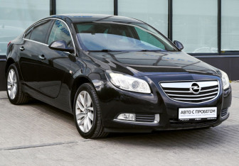 Подержанный автомобиль Opel Insignia Sedan 2013 года (7 фото)