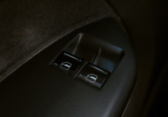 Подержанный автомобиль Volkswagen Touran 2007 года (11 фото)