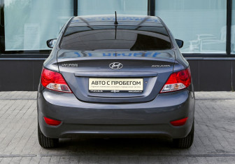 Подержанный автомобиль Hyundai Solaris Sedan 2011 года (4 фото)