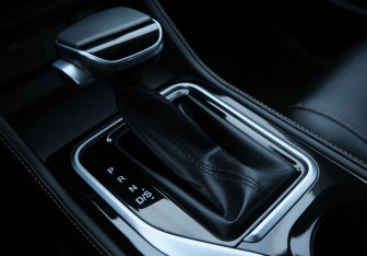 Подержанный автомобиль Москвич 3 2024 года (12 фото)