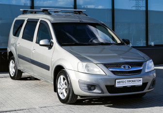 Подержанный автомобиль LADA (ВАЗ) Largus Wagon 2013 года (7 фото)