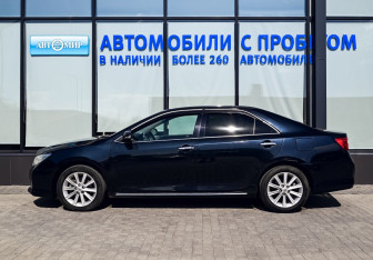 Подержанный автомобиль Toyota Camry Sedan 2013 года (2 фото)