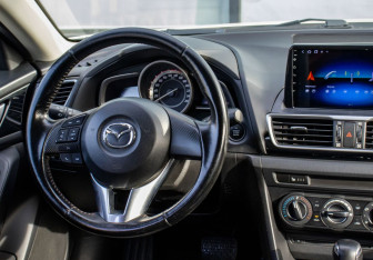 Подержанный автомобиль Mazda 3 Sedan 2014 года (18 фото)