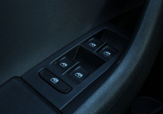 Подержанный автомобиль Skoda Rapid Liftback 2016 года (11 фото)