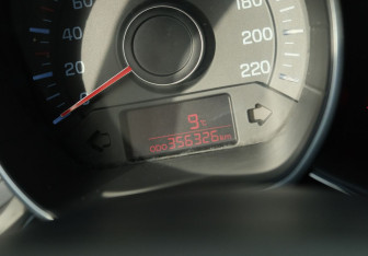 Подержанный автомобиль Kia Rio Sedan 2014 года (15 фото)