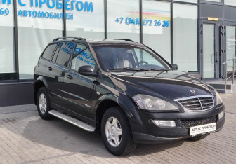 Подержанный автомобиль SsangYong Kyron 2008 года (7 фото)