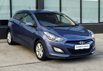 Подержанный автомобиль Hyundai i30 Hatchback 2012 года (6 фото)