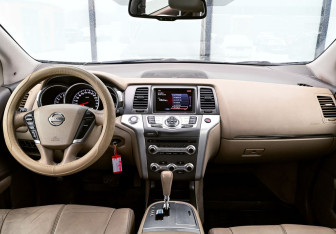 Подержанный автомобиль Nissan Murano Suv 2012 года (12 фото)