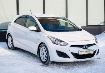 Подержанный автомобиль Hyundai i30 Hatchback 2013 года (7 фото)