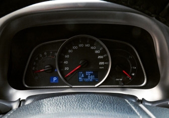 Подержанный автомобиль Toyota RAV4 2013 года (11 фото)