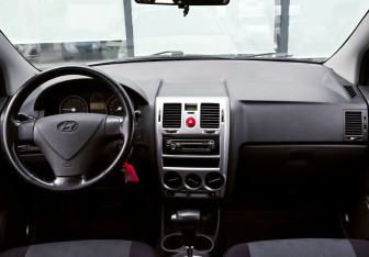 Подержанный автомобиль Hyundai Getz 2007 года (16 фото)