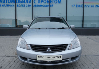 Подержанный автомобиль Mitsubishi Lancer Sedan 2006 года (8 фото)