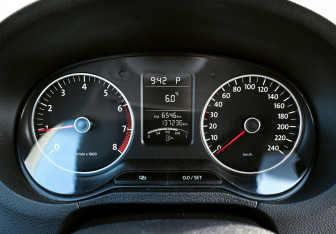 Подержанный автомобиль Volkswagen Polo Hatchback 2011 года (9 фото)