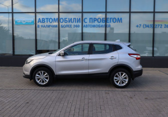 Подержанный автомобиль Nissan Qashqai 2018 года (2 фото)