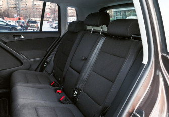 Подержанный автомобиль Volkswagen Tiguan 2016 года (18 фото)