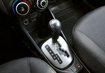 Подержанный автомобиль Kia Rio Sedan 2012 года (10 фото)