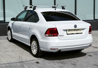 Подержанный автомобиль Volkswagen Polo Sedan 2016 года (3 фото)