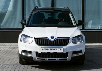 Подержанный автомобиль Skoda Yeti 2017 года (8 фото)