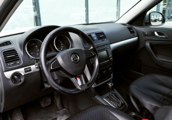 Подержанный автомобиль Skoda Yeti 2014 года (14 фото)